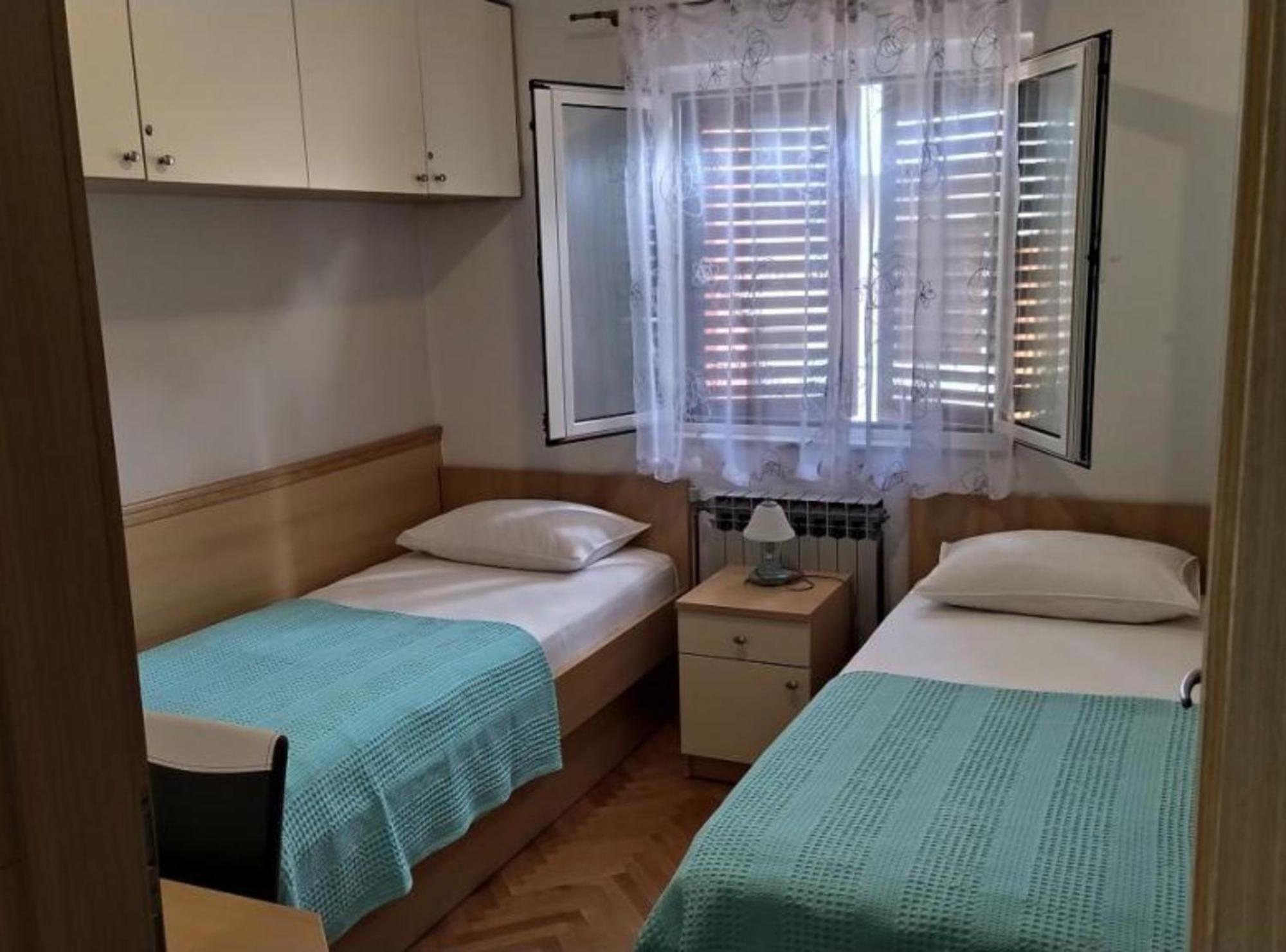 פודגורה Apartments Roscic מראה חיצוני תמונה